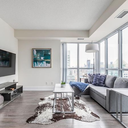 Luxury 1Br Condo - King Bed With City Views Toronto Extérieur photo