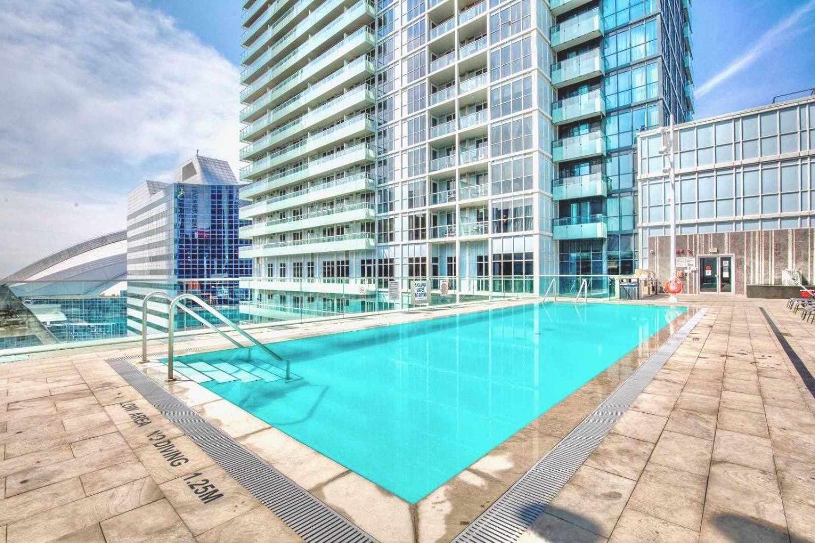 Luxury 1Br Condo - King Bed With City Views Toronto Extérieur photo